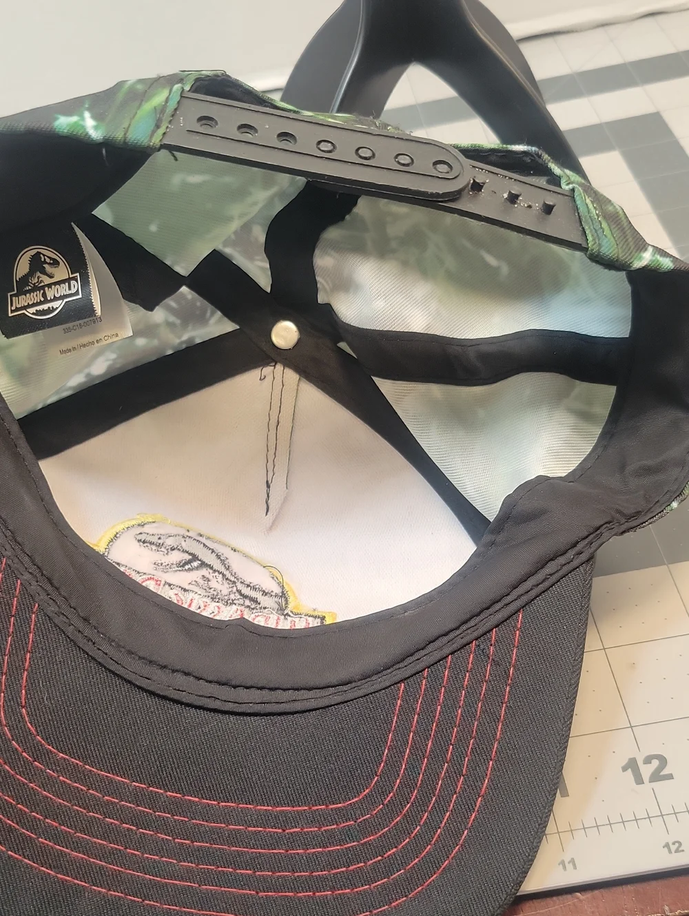 Jurassic Park Dinosaur Graphic Snapback Hat OS